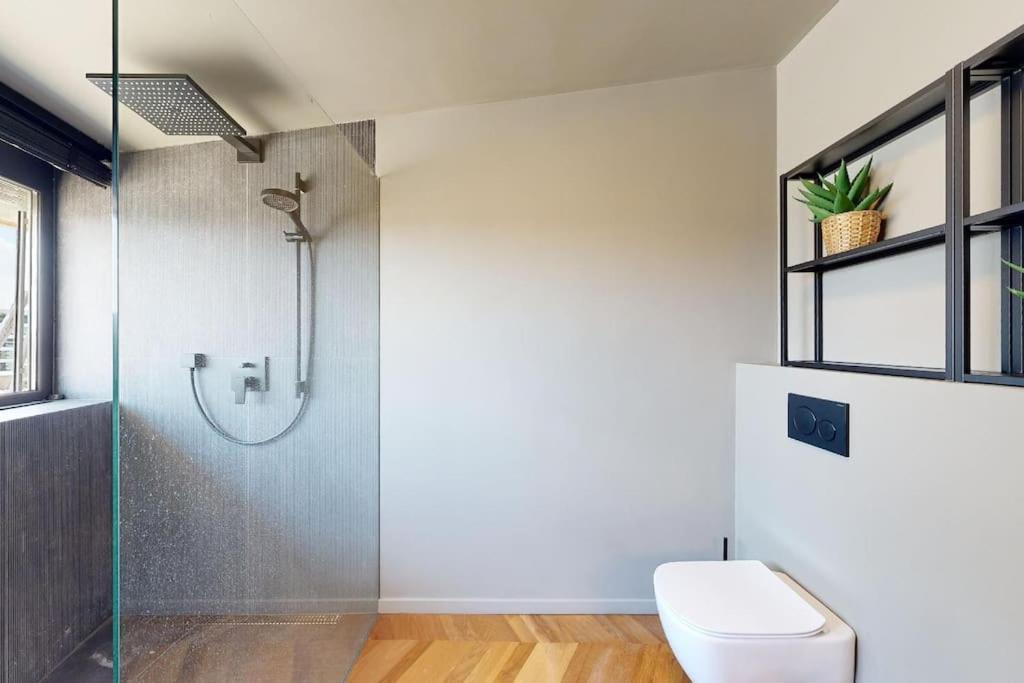 Stylovy Loft S Ohromnou Terasou Apartamento Bratislava Exterior foto