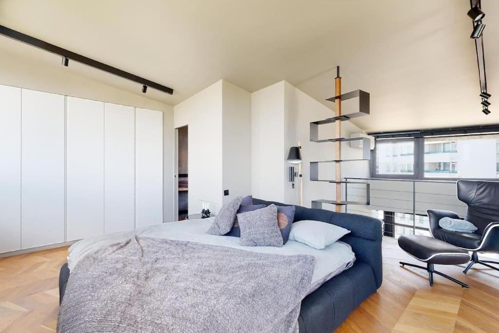Stylovy Loft S Ohromnou Terasou Apartamento Bratislava Exterior foto
