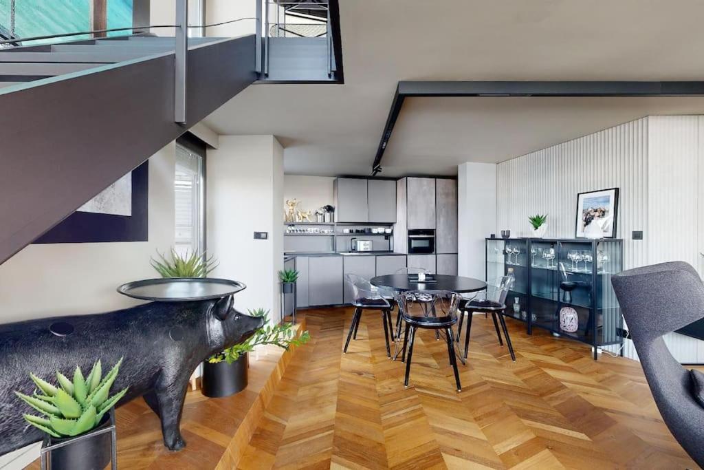 Stylovy Loft S Ohromnou Terasou Apartamento Bratislava Exterior foto