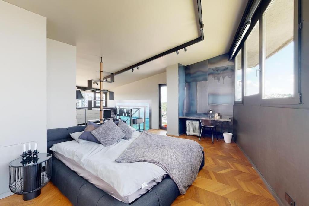 Stylovy Loft S Ohromnou Terasou Apartamento Bratislava Exterior foto